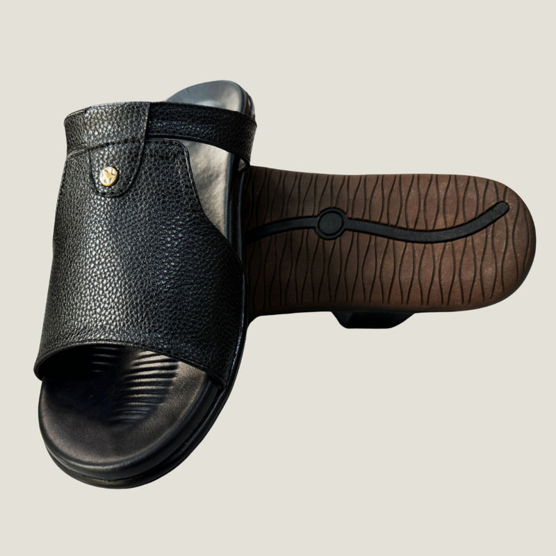 Ugur Hand Made-Sole Savvy Black Chappal