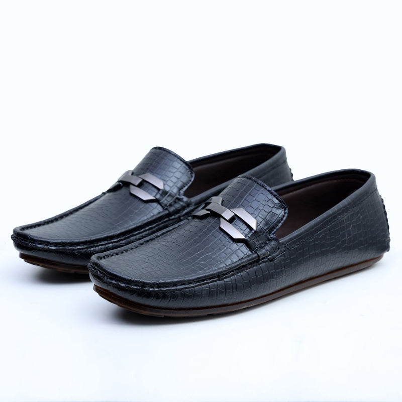 Ugur leather finish hand made dotted  loafers Black